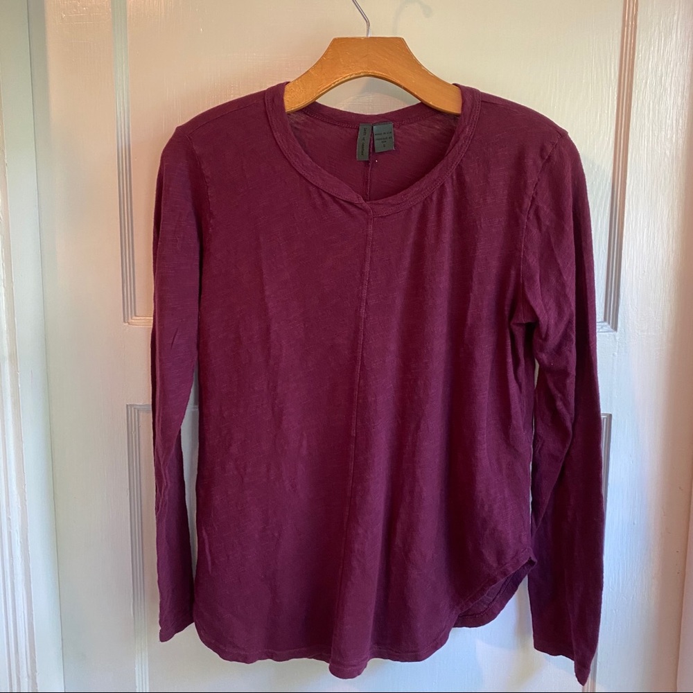 ❤️ Anthropologie Maroon Burgundy split back
